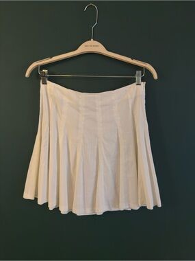 Theory IT IS WHITE! Pleated Skater Skirt